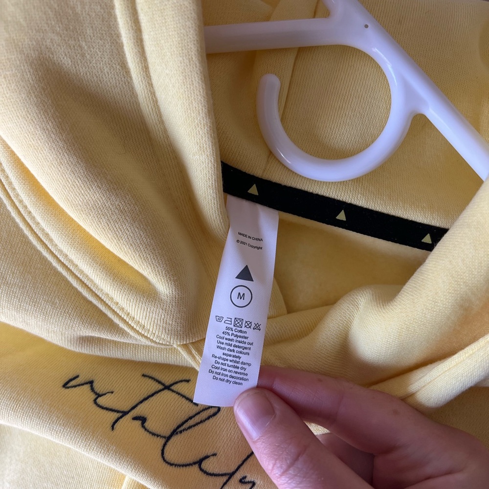 Vitality yellow cropped hoodie- size medium - Picture 4 of 4